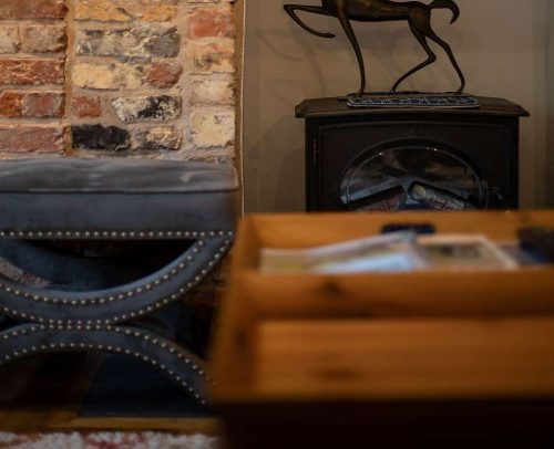 Stylish contemporary interior with soft textures and elegant finishes by Decodence Design.
